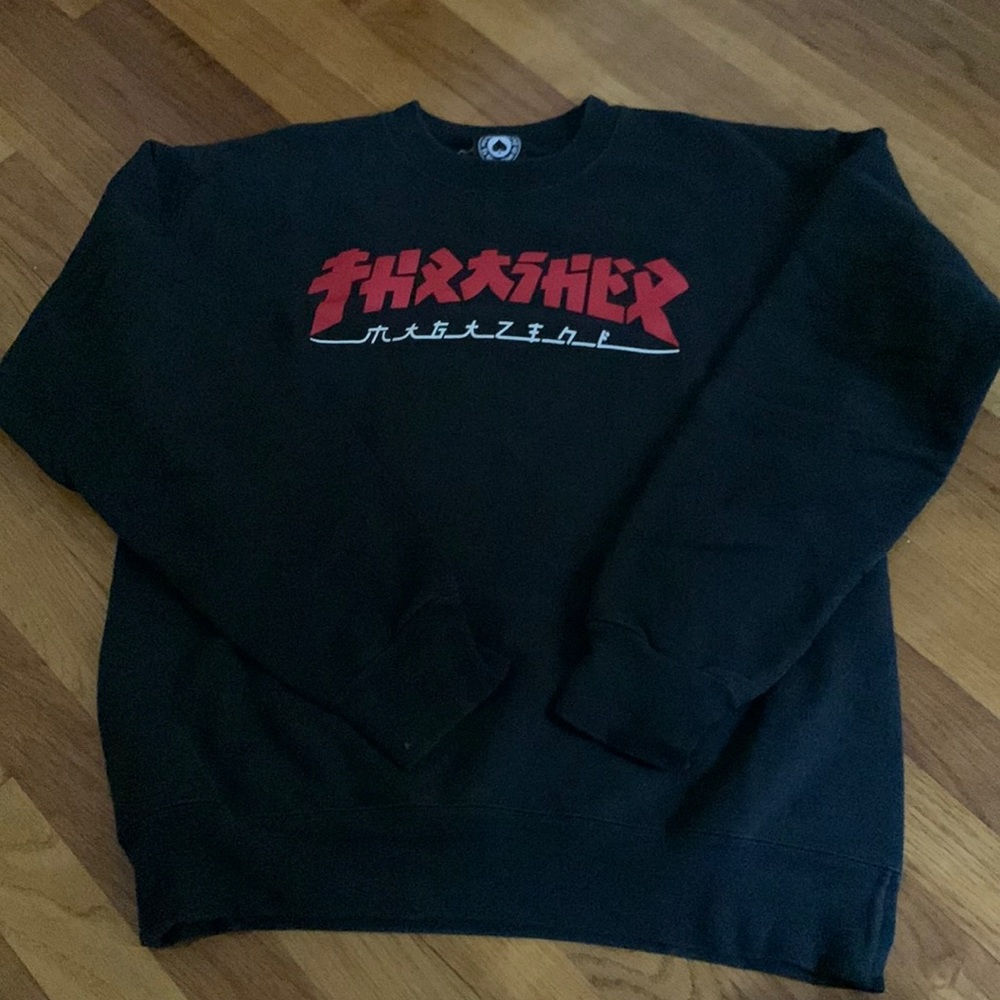 Great used condition. Thrasher heavyweight crew neck sweatshirt.